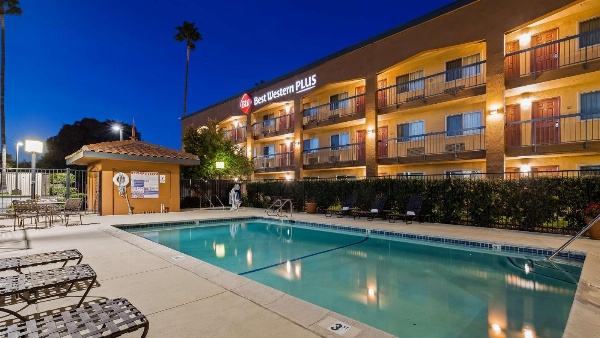Best Western Plus Pleasanton Inn Main image